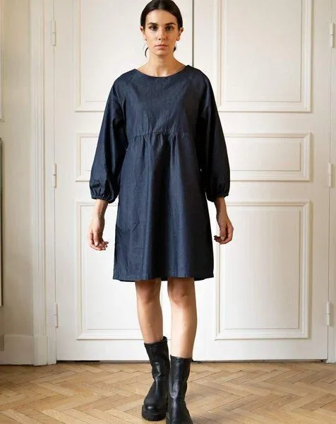 Aatise Aatise Zlem Kleid drei Viertel Ärmel 100% Bio-Baumwolle upgecycelt, Blau, – Produktbild 4 von 4