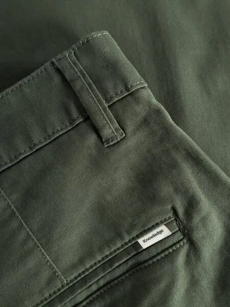 KnowledgeCotton Apparel KnowledgeCotton Apparel Chinohose - LUCA Slim Fit chino pant - mit Bio-Baumwolle, Grün (forrest night), – Produktbild 5 von 7