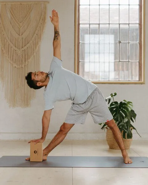 Lotuscrafts Lotuscrafts Yogablock Kork Supra Grip - ökologisch hergestellt (Klein) – Produktbild 6 von 6