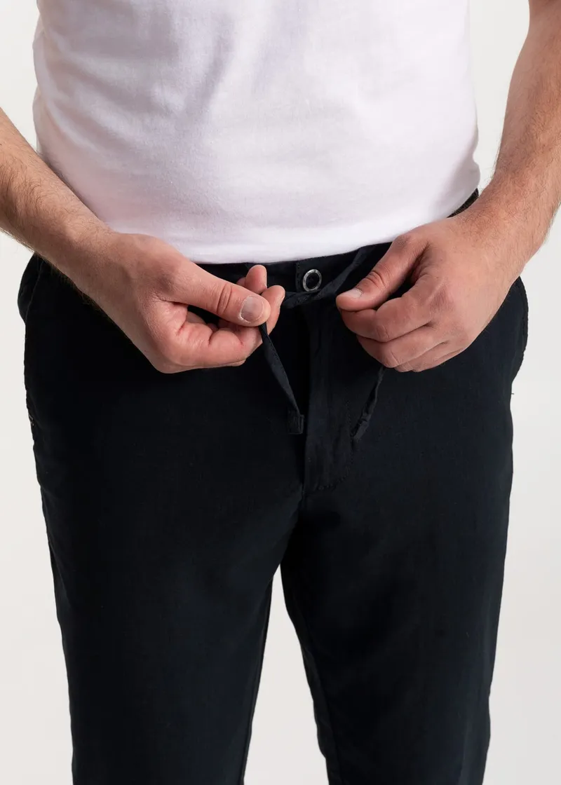 De IONESCU De IONESCU Herren vegan Hose Moldoveanu, Extra dunkelblau, – Produktbild 1 von 2
