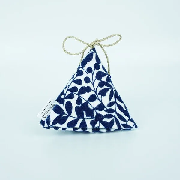 Burst Burst "Pyrascents" Duftpyramide/ Duftsäckchen, Epigeal (navy), – Produktbild 4 von 4