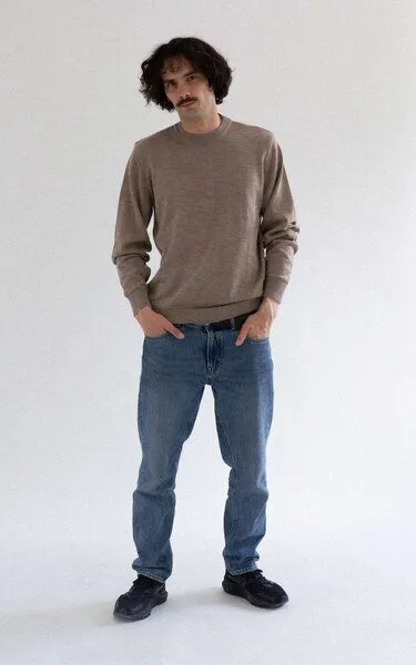 Kopyto Kopyto JENOT - Klassischer Herrenpullover 100% Merinowolle Mulesingfrei RWS, Schwarz, – Produktbild 2 von 4