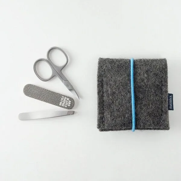 matilda k. manufaktur matilda k. manufaktur mini-maniküre-set 'ella' aus Wollfilz mit Rundgummi-Verschluß in vielen Farben, Dunkelgrau, – Produktbild 2 von 8