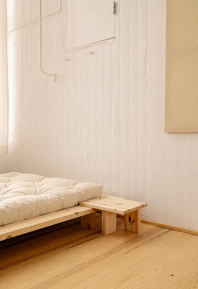 Karup Design Nachttisch Japan Bett-Tisch, FSC®-zertifiziertes Massivholz,made in Europe, Speziell für das Japan-Bett entworfen – perfekt integriert & passend, Beige, – Produktbild 2 von 4
