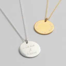 BELLYBIRD Jewellery BELLYBIRD Jewellery Personalisierte Gravurkette - Plättchen, Name, 15,5 mm/ Silber/ Silber vergoldet – Produktbild 1 von 1