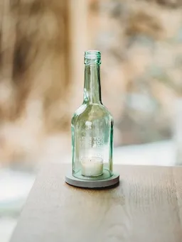MaBe MaBe LOVE YOU - nachhaltiges Windlicht mit Lasergravur - Glas trifft Beton – Produktbild 1 von 1