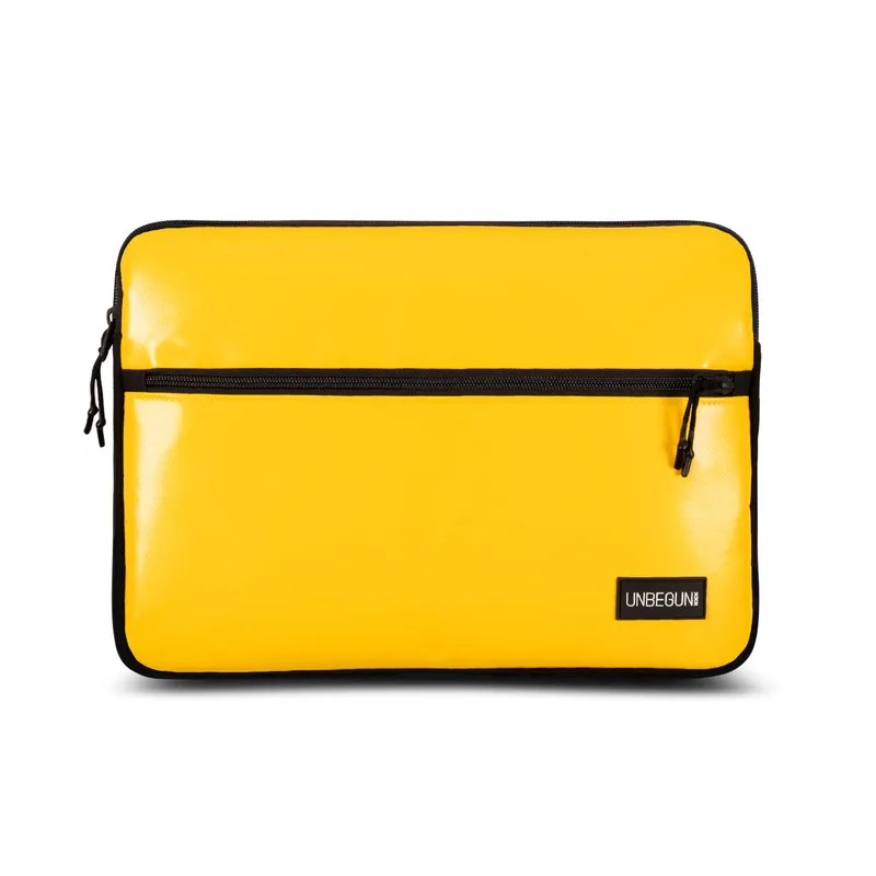UNBEGUN UNBEGUN Herren vegan Laptop-Hülle Mit Fronttasche, Gelb, – Produktbild 2 von 2