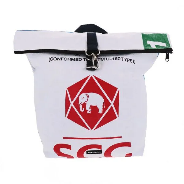 MoreThanHip MoreThanHip Rolltop Rucksack aus recycelten Zement- oder Fischfuttersäcken - Tantor, Rot - elefant, – Produktbild 1 von 4