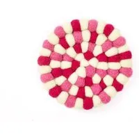 short'n'pietz short'n'pietz handgefilzte Glasuntersetzer aus Filzkugeln, Weiss rosa, – Produktbild 1 von 1