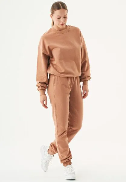ORGANICATION ORGANICATION ESSENTIALS-BUKET- Soft Touch Sweatshirt aus Bio-Baumwolle, Light brown, – Produktbild 2 von 3