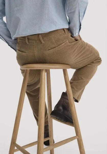 hessnatur hessnatur Cordhose RONNEL Relaxed aus Bio-Baumwolle, Camelbraun, – Produktbild 2 von 3