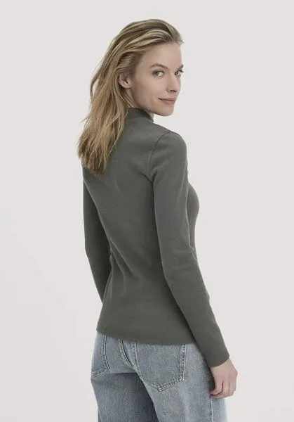 hessnatur hessnatur Rib Longsleeve Slim aus Bio-Baumwolle, Tannengrün, – Produktbild 2 von 4