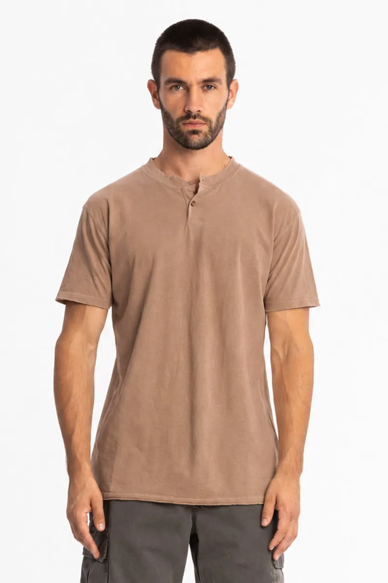 RAVENS VIEW IBIZA RAVENS VIEW IBIZA Herren vegan T-Shirt Dune In Taupe Braun, Hellbraun, – Produktbild 1 von 1