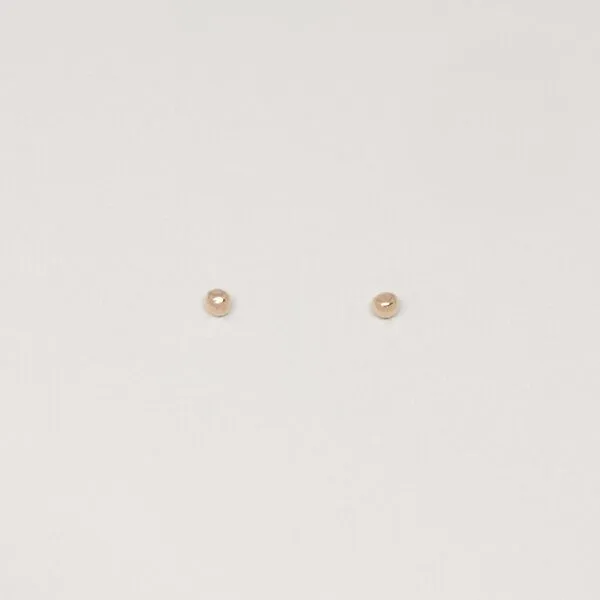 fejn jewelry fejn jewelry Ohrstecker 'tiny stud', Gold, – Produktbild 2 von 4