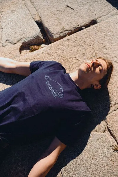 FÄDD FÄDD Herren T-Shirt Rundhals aus Bio-Baumwolle "FRESSKOMA", Navy (blau), – Produktbild 3 von 3