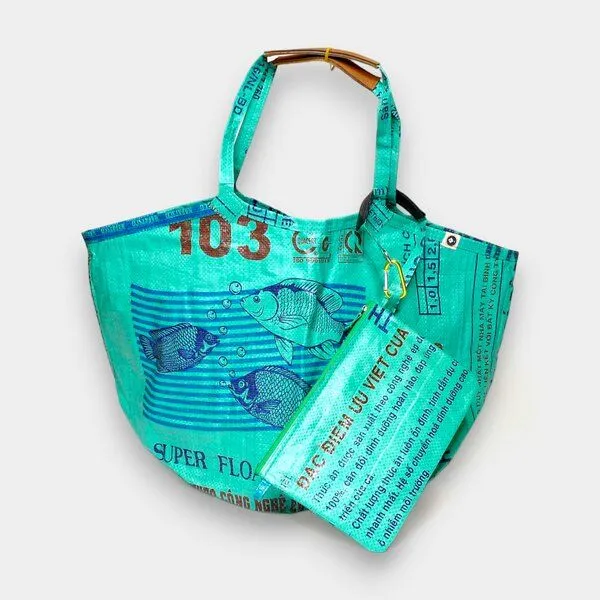 REFISHED fair fashion REFISHED fair fashion Tasche 'SOULMATE COTTON' Limitierte Edition! - upcycelte Fischfuttersäcke, #fish moosgrün/#cotton stripe, – Produktbild 3 von 5