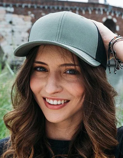 Atlantis Headwear Atlantis Headwear Recy Three Recycled Cap Mesh Rückseite 100% recycltes Polyester recyclte Baumwolle, Oliv / schwarz, – Produktbild 2 von 2