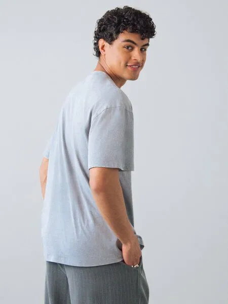 Honest Basics Honest Basics Hipster Shirt aus Bio- und recycelter Baumwolle, Limestone, – Produktbild 4 von 4