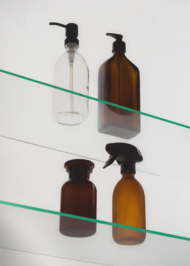 Kuishi Bernsteinfarbener rechteckiger Seifenspender – Produktbild 3 von 4
