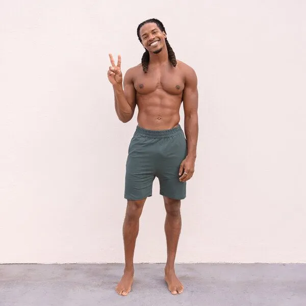 Jaya Jaya AXEL UNI - Männer - lockere Shorts für Yoga und Freizeit aus Biobaumwolle, Agave, – Produktbild 2 von 3