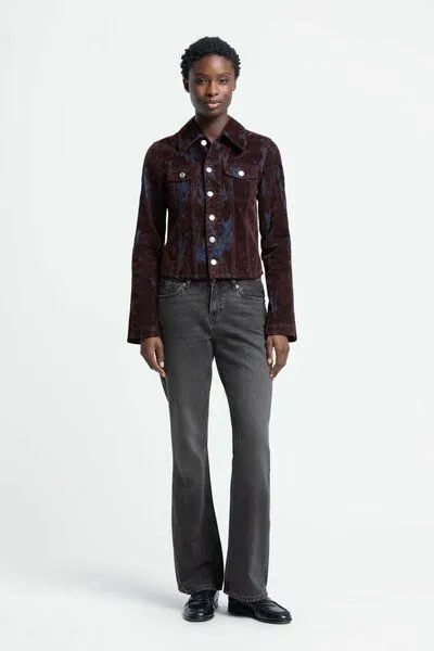 Kings Of Indigo Kings Of Indigo Jeans Teruko - Mid Rise Flared - Vilma Brown Black Worn – Produktbild 4 von 4