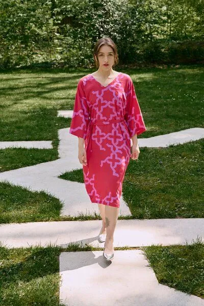 Sophia Schneider-Esleben Sophia Schneider-Esleben Kleid Yoko - Damenkleid aus Bio-Baumwolle, Rot-lila, – Produktbild 3 von 3