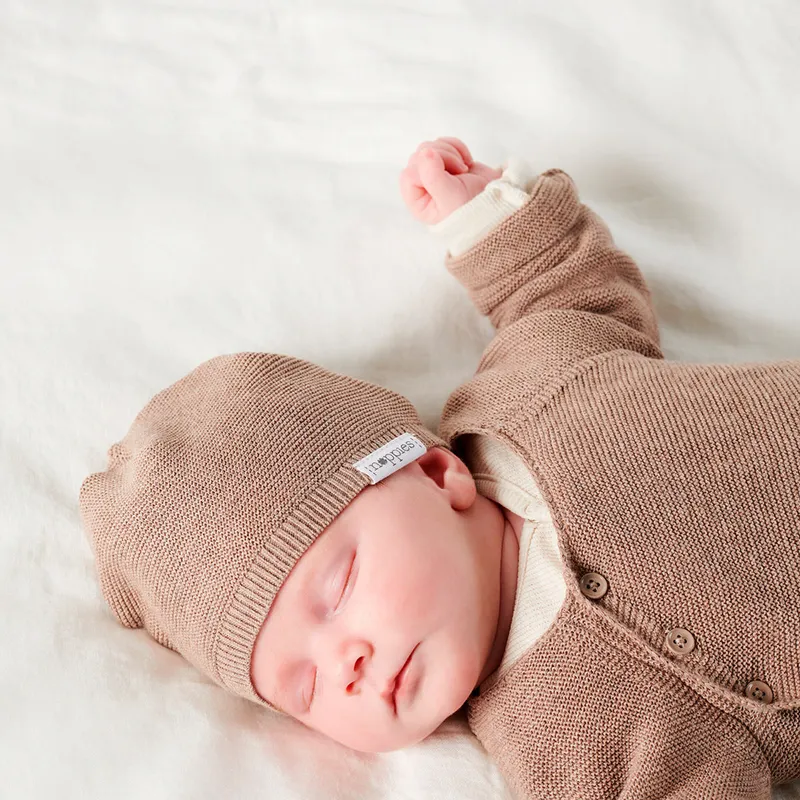 Noppies Newborn Mütze Rosita, Beige, – Produktbild 2 von 3