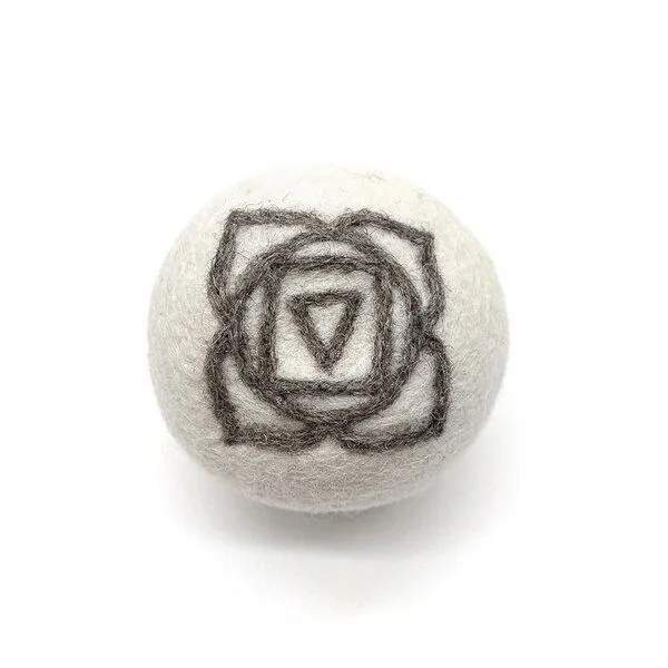 Wooliie Wooliie Handgefertigte Chakra-Bälle aus 100 % naturbelassener Schurwolle – 7 Designs – Produktbild 5 von 5