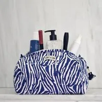 KIKOONI KIKOONI handgefertigte Kosmetiktasche "Blue Zebra" – Produktbild 1 von 1