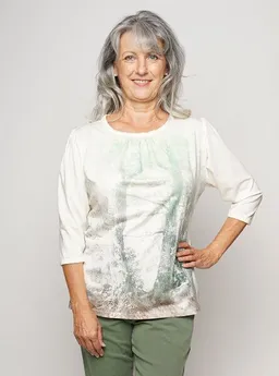 Peaces.bio - handbedruckte Biomode Peaces.bio - handbedruckte Biomode Edles Tencelshirt mit Kunstdruck Eichentraum – Produktbild 1 von 1