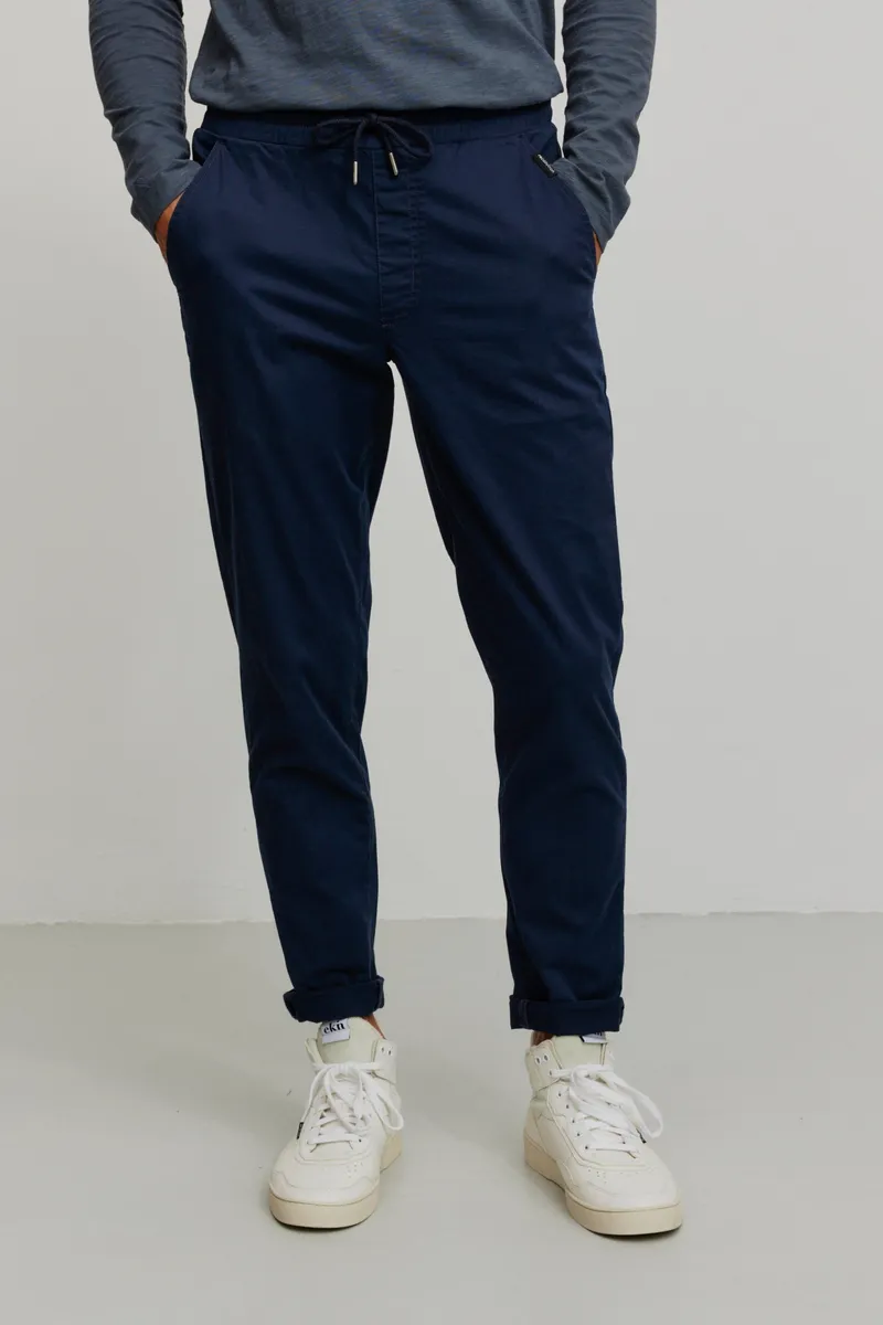 recolution Recolution Herren vegan Jogginghose Chino Taro Dark Navy, Extra dunkelblau, – Produktbild 2 von 2