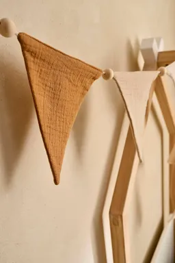 Vertbaudet Wimpelkette aus Baumwollmusselin mit Holzkugeln – Produktbild 1 von 1
