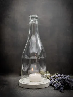 MaBe MaBe Windlicht - Klassik - puristisch - Upcycling aus der Big Bottle Weinbrand Flasche – Produktbild 1 von 1