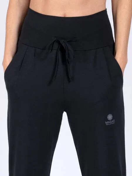 Magadi Magadi Yogahose SUSAN aus Naturmaterial, mit Taschen, Schwarz, – Produktbild 4 von 4