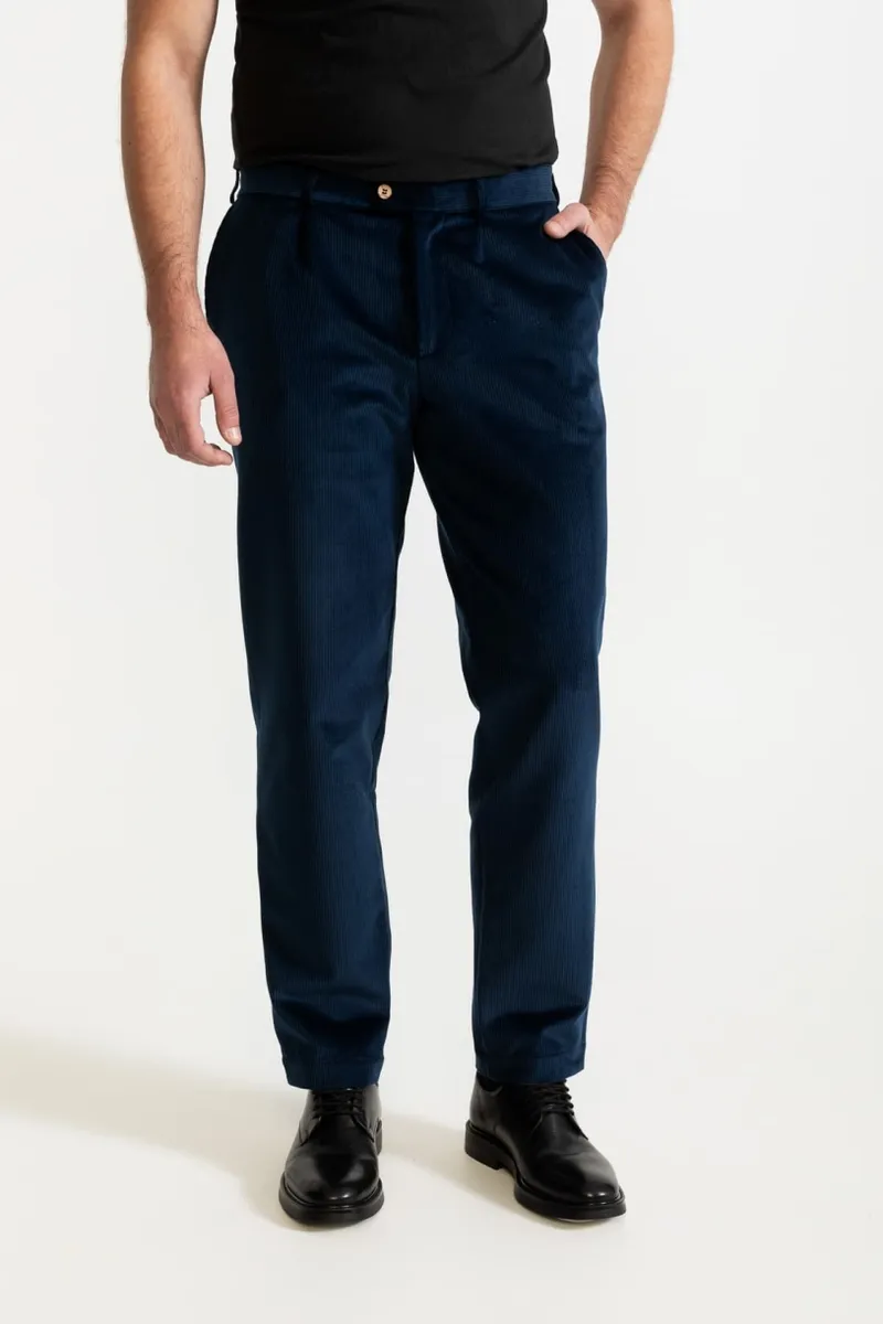 De IONESCU De IONESCU Herren vegan Hose Dacian Corduroy, Dunkelblau, – Produktbild 2 von 2