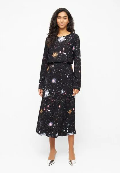 Givn Berlin Givn Berlin Kleid MINDY aus LENZING ECOVERO, Black (universe), – Produktbild 1 von 4