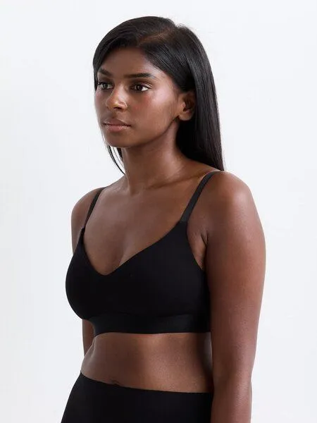 erlich textil erlich textil Casual Cotton Bralette mit herausnehmbaren Pads aus Bio-Baumwolle, made in Europe, Schwarz, – Produktbild 2 von 5