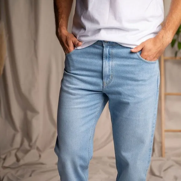 Vresh Clothing Vresh Clothing Valco - Regular Jeans aus Biobaumwoll-Mix, Hellblau, – Produktbild 3 von 5