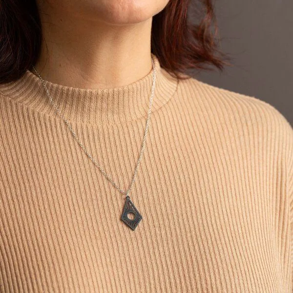 feinformart feinformart Kette mit Holzanhänger 'Sunrise', Schwarz, – Produktbild 5 von 5