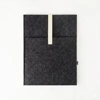 matilda k manufaktur matilda k. manufaktur Minimalistische Laptophülle aus Wollfilz 'max' mit Einsteckfach | für MacBook |Air| Pro 13|14|15|16 Zoll, Anthrazit-natur, – Produktbild 1 von 1