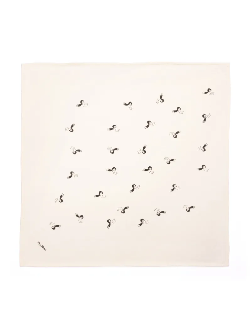 FellHerz Buchmädchen Furoshiki white – Produktbild 1 von 1