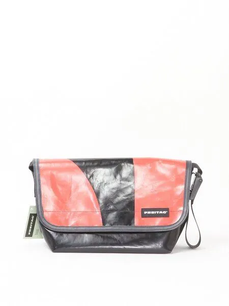 Freitag Freitag F42 SURFSIDE 6 - black red (000004316489) – Produktbild 1 von 3