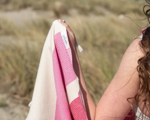 Yolunda Yolunda Hamamtuch, Strandtuch Dalya Bio-Baumwolle zweifarbig gestreift, Flamingo (pink), – Produktbild 2 von 4