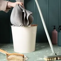 nahtur design nahtur-design Putztücher-Set, Bodentuch + 4 Putzlappen aus Halbleinen Waffelpiquée, Dunkelgrün, – Produktbild 1 von 1