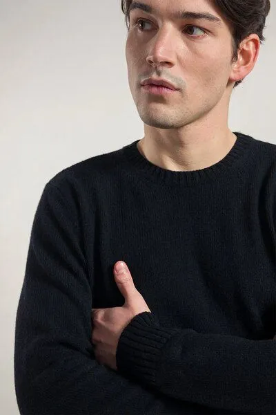Rifò - Circular Fashion Made in Italy Rifò - Circular Fashion Made in Italy Recycelte Kaschmirwolle Pullover - Romeo, Black ardesia, – Produktbild 2 von 4