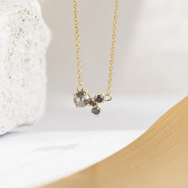 Eppi Eppi Cluster-Kette mit Salt and Pepper Diamanten Millie, Weiss, – Produktbild 2 von 3