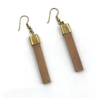 Mekhada Mekhada Messingohrring mit Holz – Produktbild 1 von 1