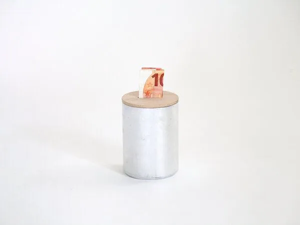 werkvoll by Lena Peter werkvoll by Lena Peter Recycling Feuerlöscher Spardose FIRE, Silber, – Produktbild 1 von 4