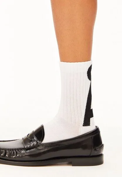 ARMEDANGELS ARMEDANGELS SAAMUS SHORT Unisex Socken aus Bio-Baumwoll Mix, White-black, – Produktbild 1 von 4