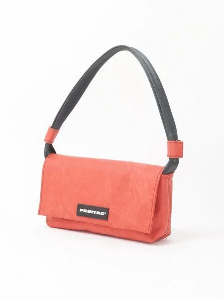 Freitag Freitag F171 LAURA - red (000004305677) – Produktbild 2 von 3